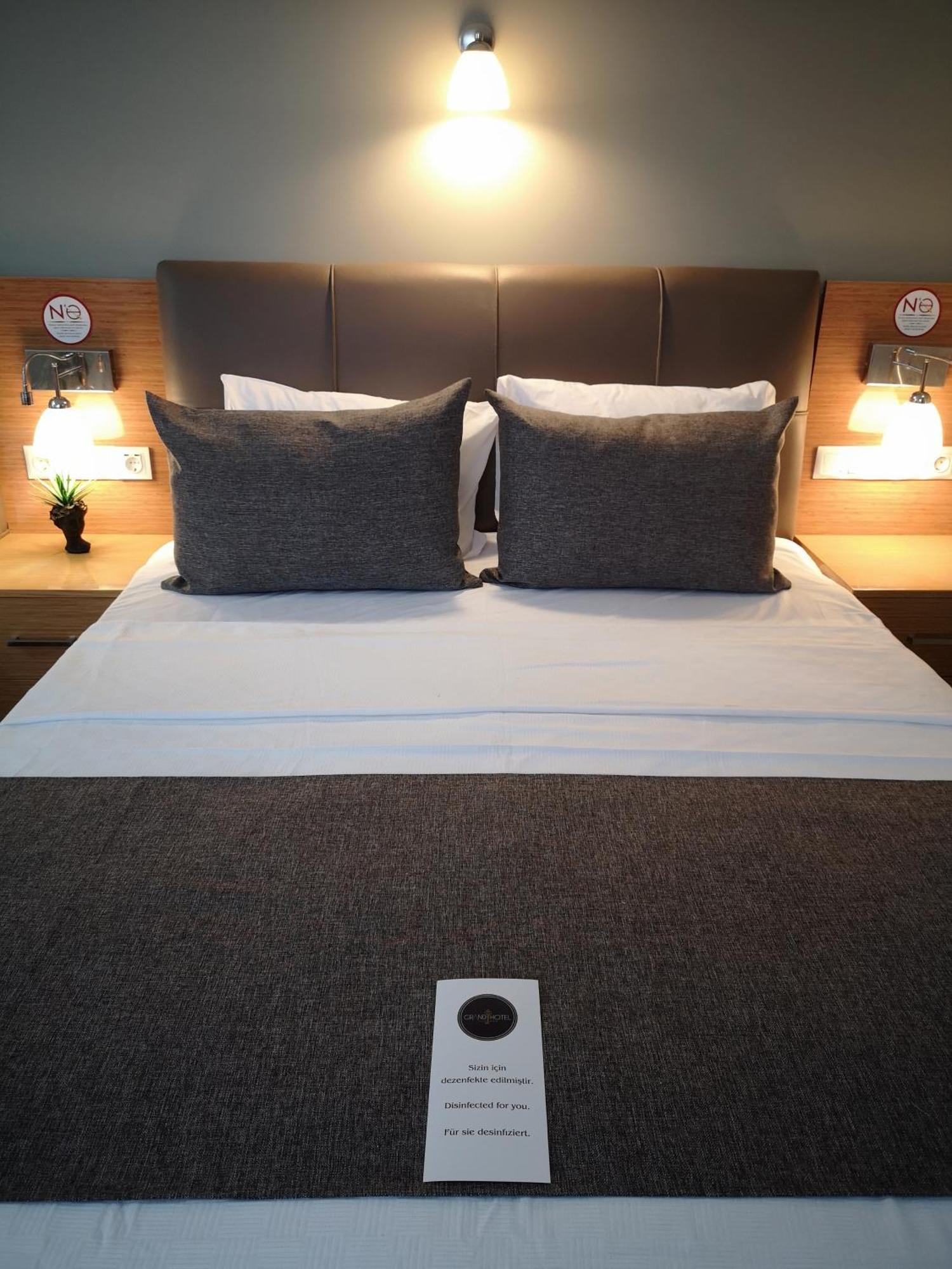 Grand Park Hotel Istanbul City Center Bed And Breakfast Екстер'єр фото